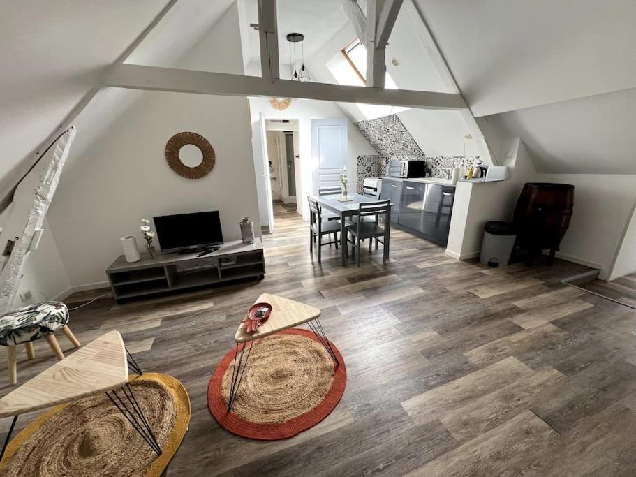 Η κουζίνα ή μικρή κουζίνα στο Appartement avec cour