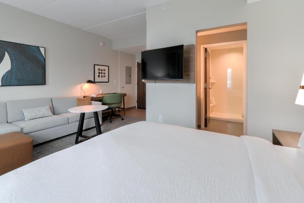 Staybridge Suites Pigeon Forge - Smoky Mtns by IHG photo