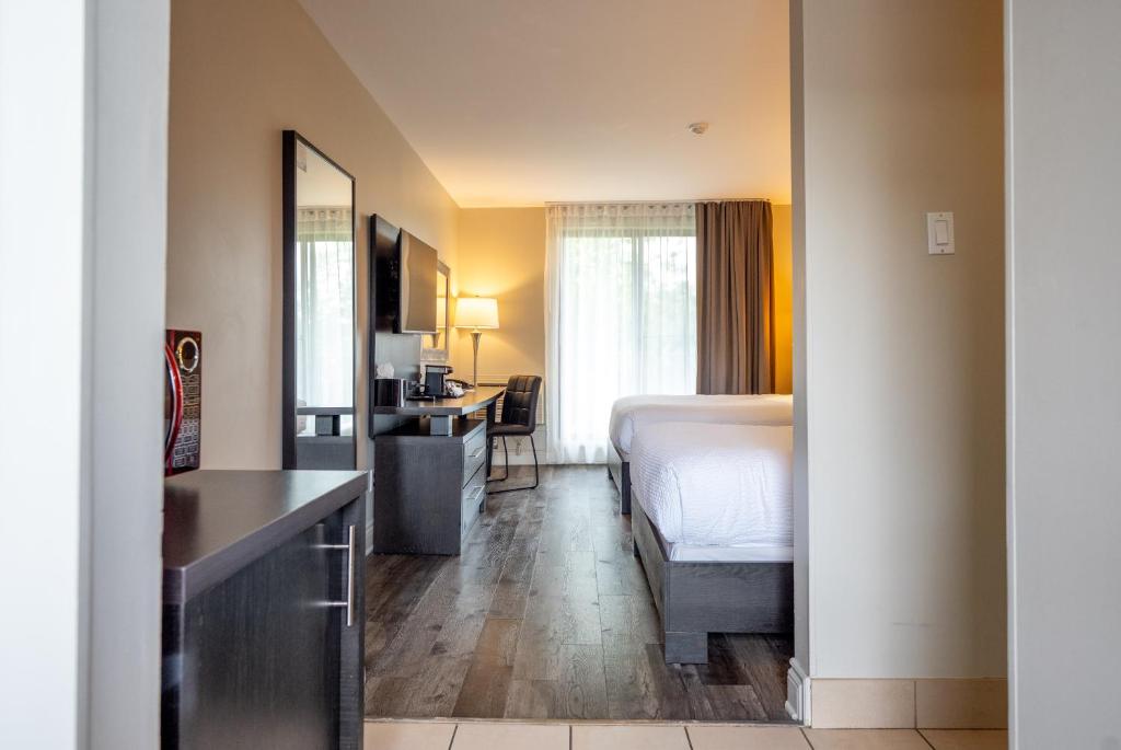 Ramada by Wyndham Ottawa On The Rideau - Resim 28