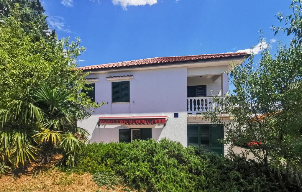 Nice Apartment In Novi Vinodolski With Wifi