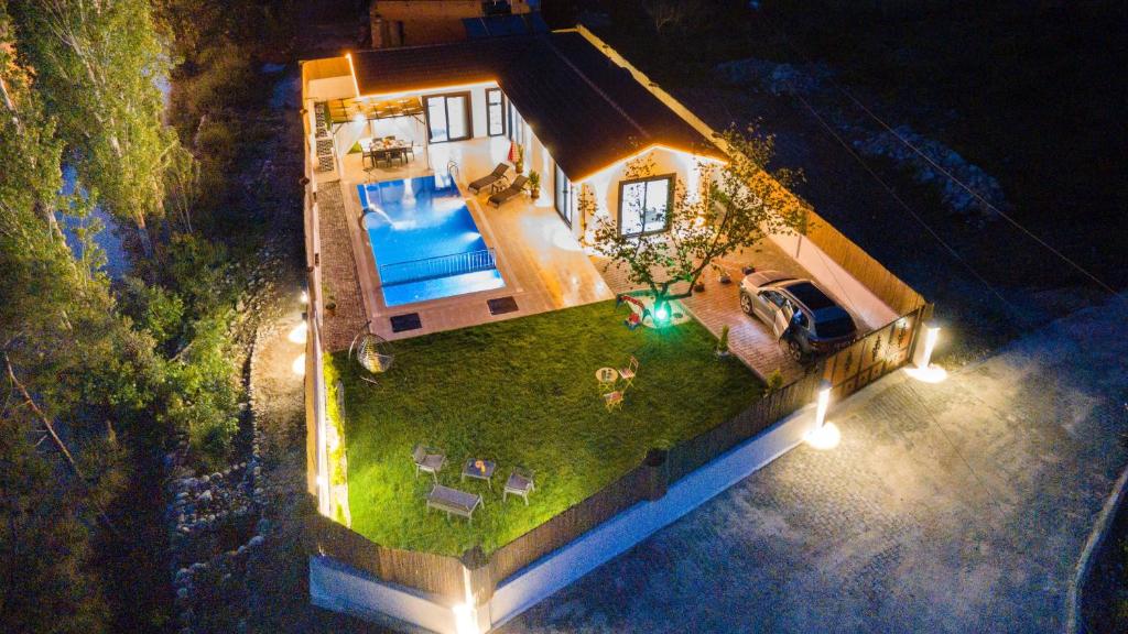 Fethiye Seydikemer Villa Masal - Three-Bedroom Villa