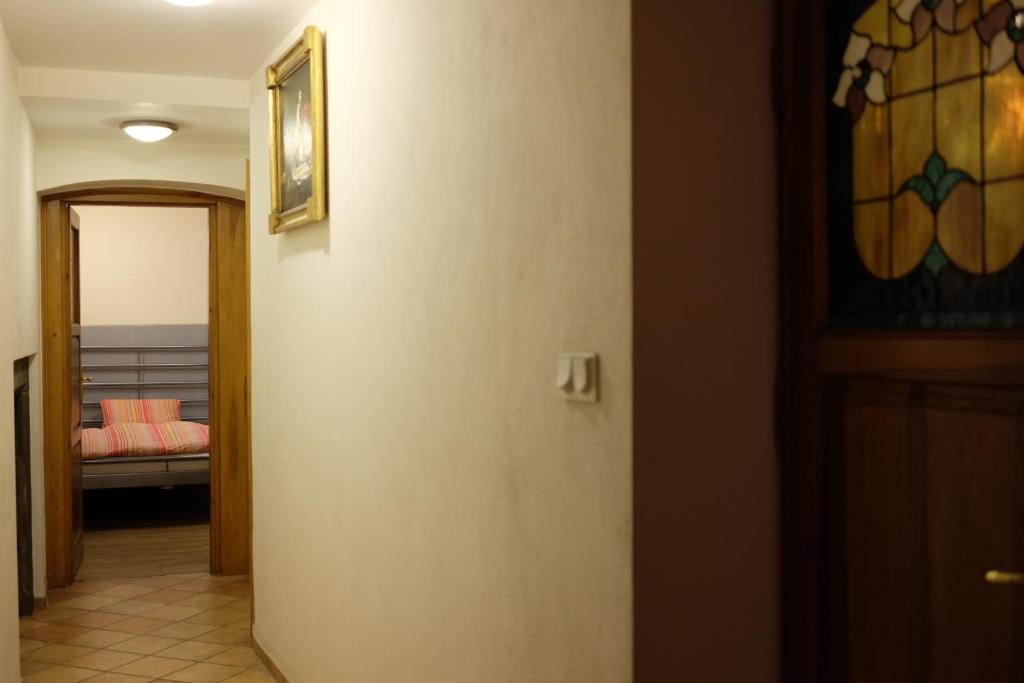 Academus Pub & Guest House - 18