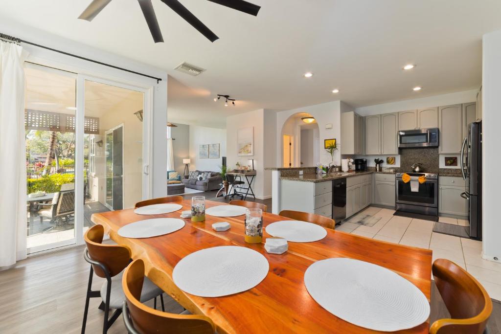 Hilton Pool Pass Included - Stylish Central Villa Mins to Beach Pool & Spa photo