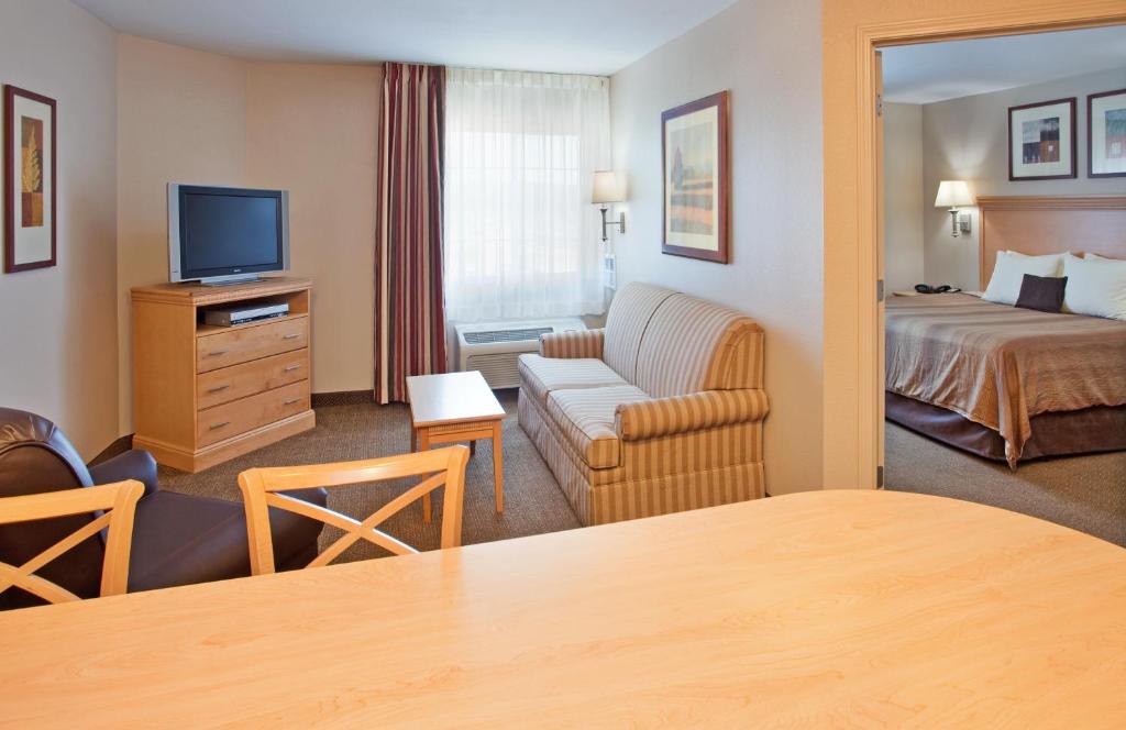 Candlewood Suites Junction City - Ft. Riley by IHG - Suite De Un Dormitorio Con Cama Tamaño Queen