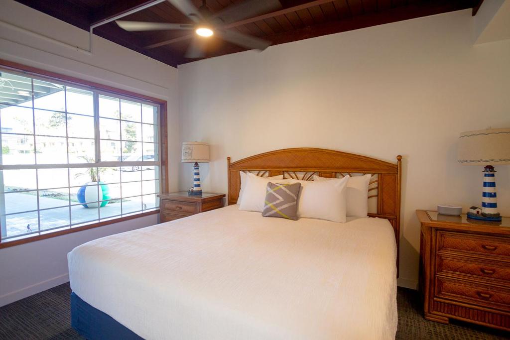 Edgewater Beach Inn - Deluxe Studio