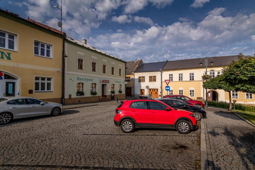 Fotografie z fotogalerie ubytování Penzion a restaurace U Vladaře v destinaci Toužim