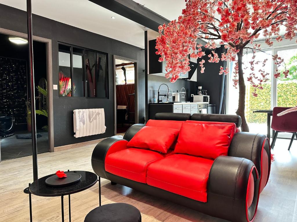 Posedenie v ubytovaní Suite Jeux d’Amour Jacuzzi / Love Room