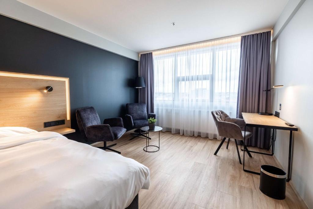Park Inn By Radisson Reykjavik Keflavik Airport www.booking.com