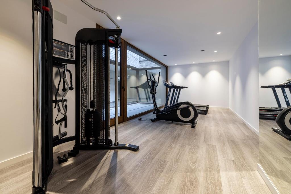 Fitness centrum a/nebo fitness zařízení v ubytování Un diamante de montaña l A Pie De Pistas De Esquí - Gimnasio - Sauna - Piscina l 8Pax l by BonesVacances