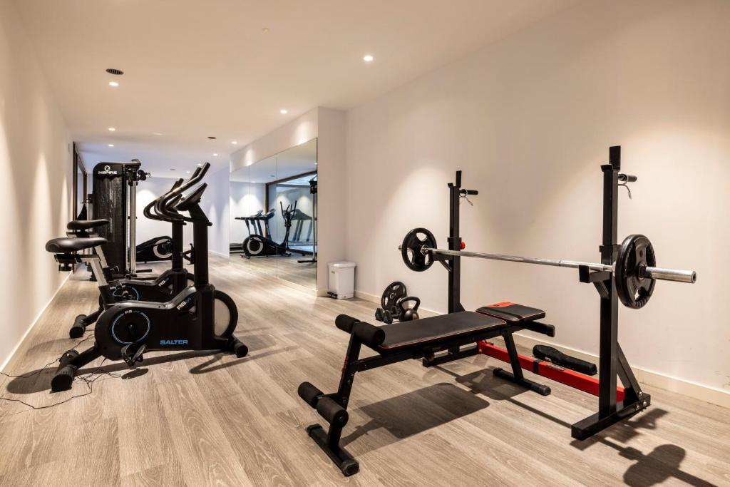 Fitness centrum a/nebo fitness zařízení v ubytování Un diamante de montaña l A Pie De Pistas De Esquí - Gimnasio - Sauna - Piscina l 8Pax l by BonesVacances