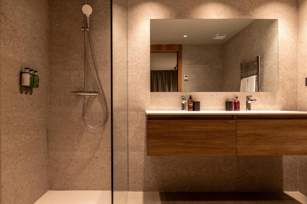 Koupelna v ubytování Un diamante de montaña l A Pie De Pistas De Esquí - Gimnasio - Sauna - Piscina l 6Pax l by BonesVacances