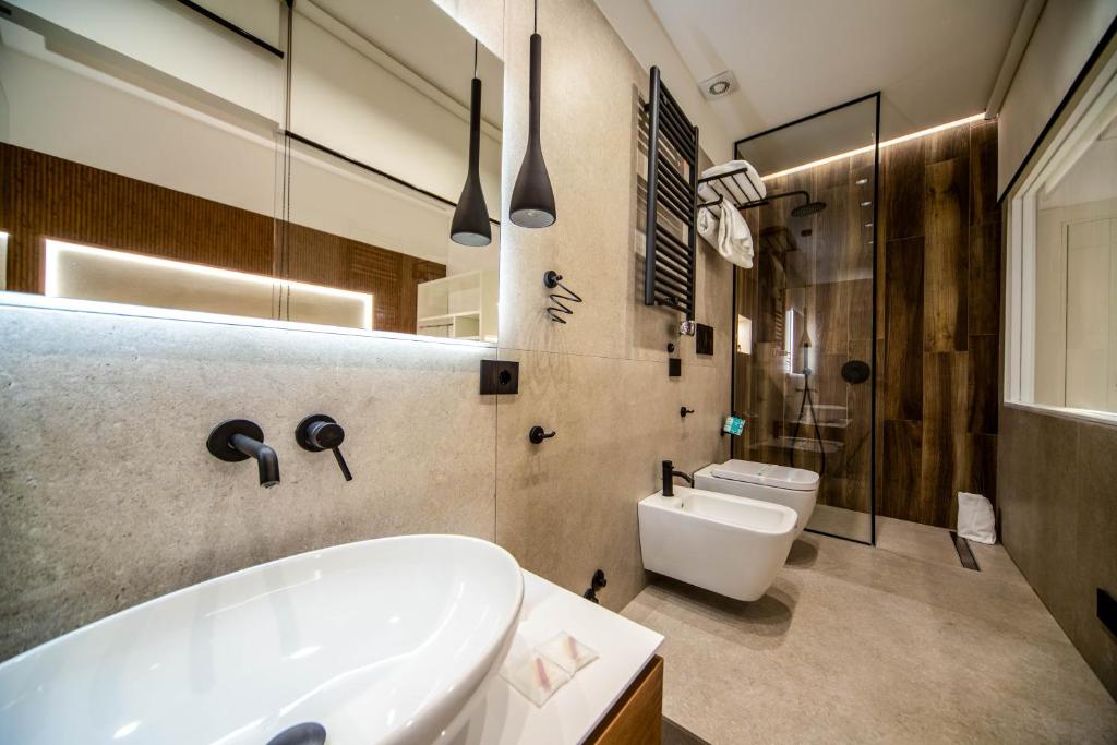 Koupelna v ubytování MAMALU - Studios and Suites