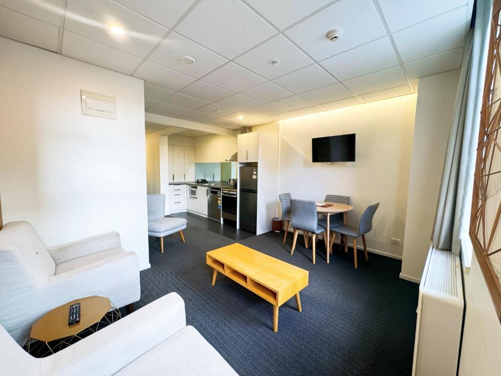 
Two Bedroom Apartment with Two Bathrooms
