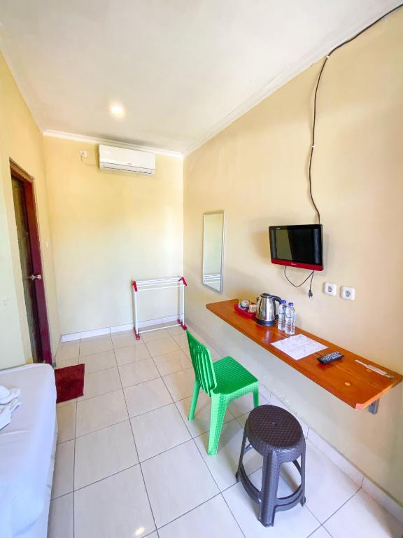 FX72 Labuan Bajo Hotel - Sala Twin Standard