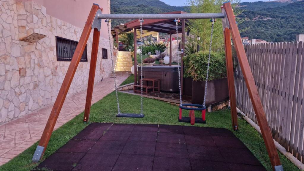 Vonkajšia záhrada v ubytovaní B&B Villa Emanuel