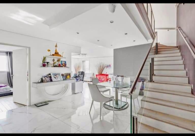 PENTHOUSE Deluxe River SIENE views -Link 14 - Orly 10min