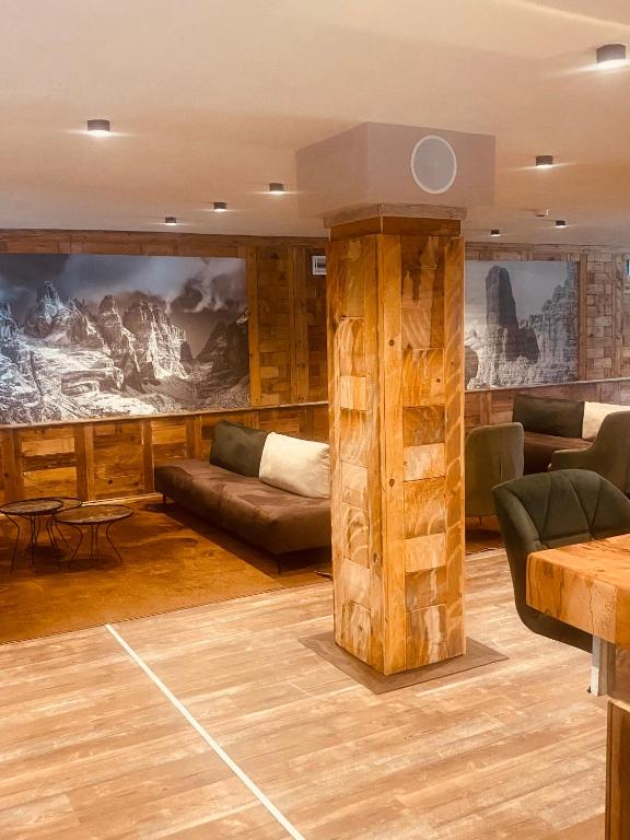 Posezení v ubytování hotel Forte Carlomagno