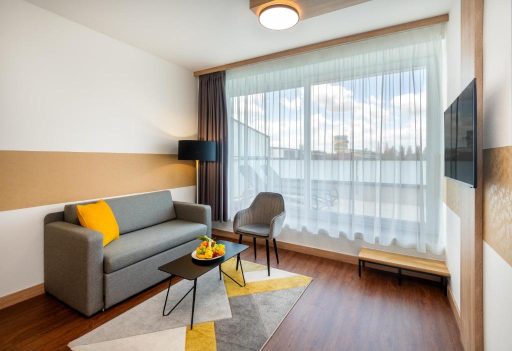 A seating area at Hunguest Szeged - ex Forrás