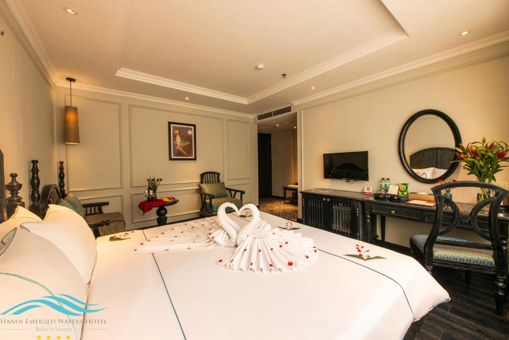 Hanoi Emerald Waters Hotel Valley - Executive Suite