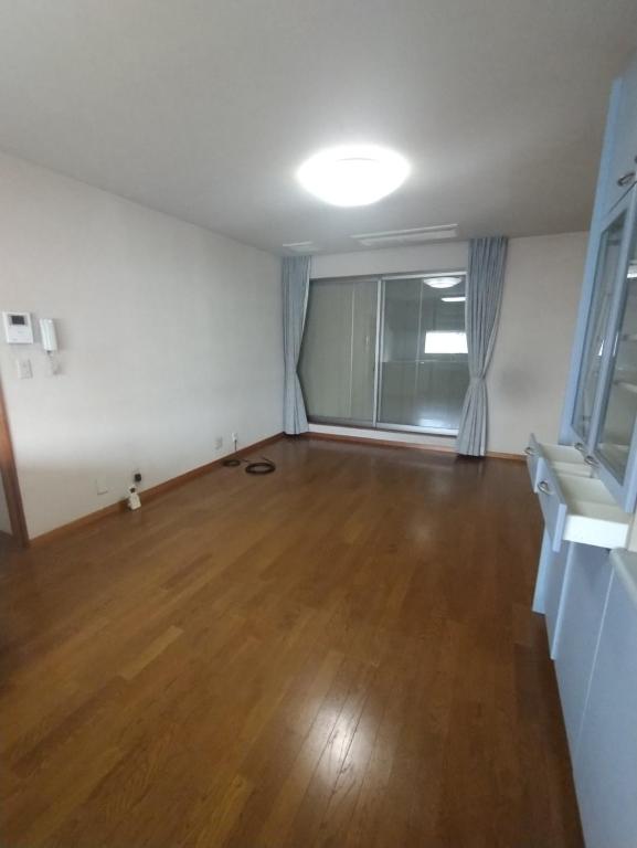 Fotografie z fotogalerie ubytování private rooms in togo beach and park side house v destinaci Numazu