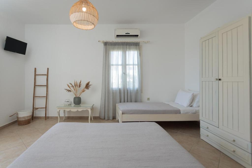 Maria's Rooms & Studios - 4