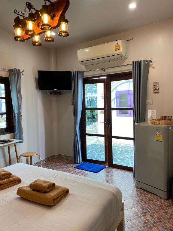 River Kwai Kiri Resort - Standard Double Or Twin Room