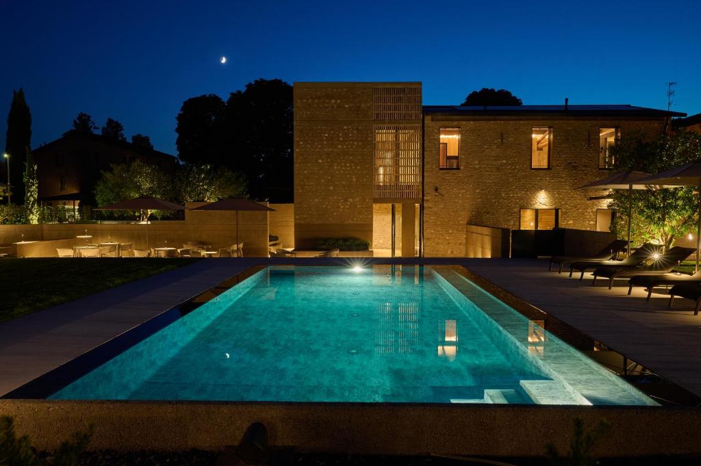 Bazén v ubytování Appartament, Resort Corte Renèè, lago di Garda nebo v jeho okolí