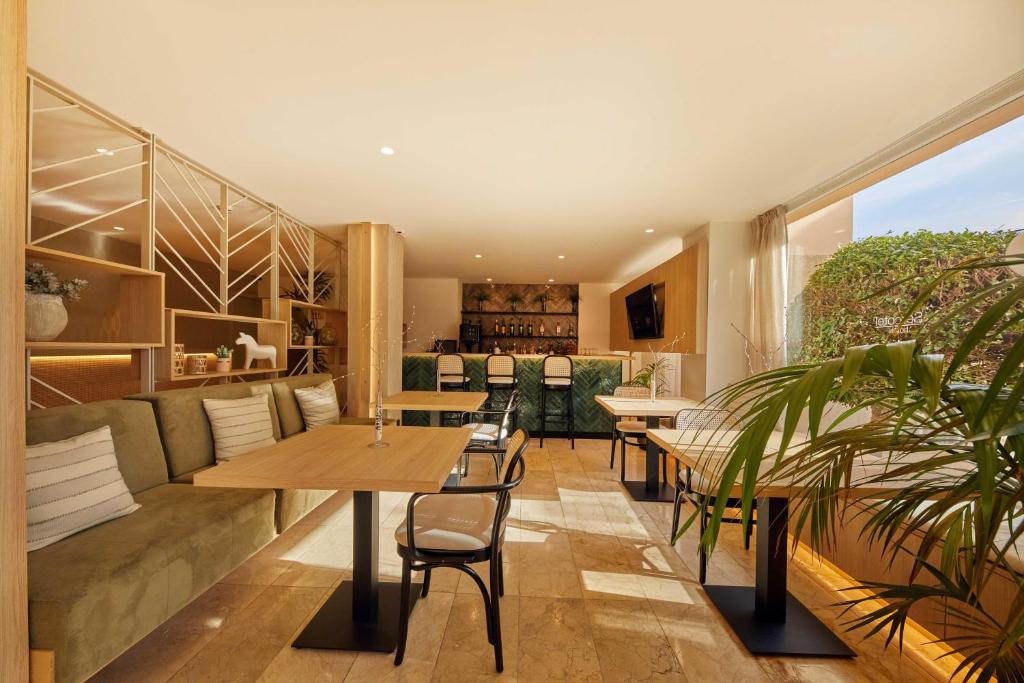 Hotel Zurbarán Palma - Resim 10