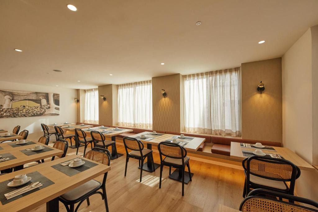 Hotel Zurbarán Palma - Resim 16