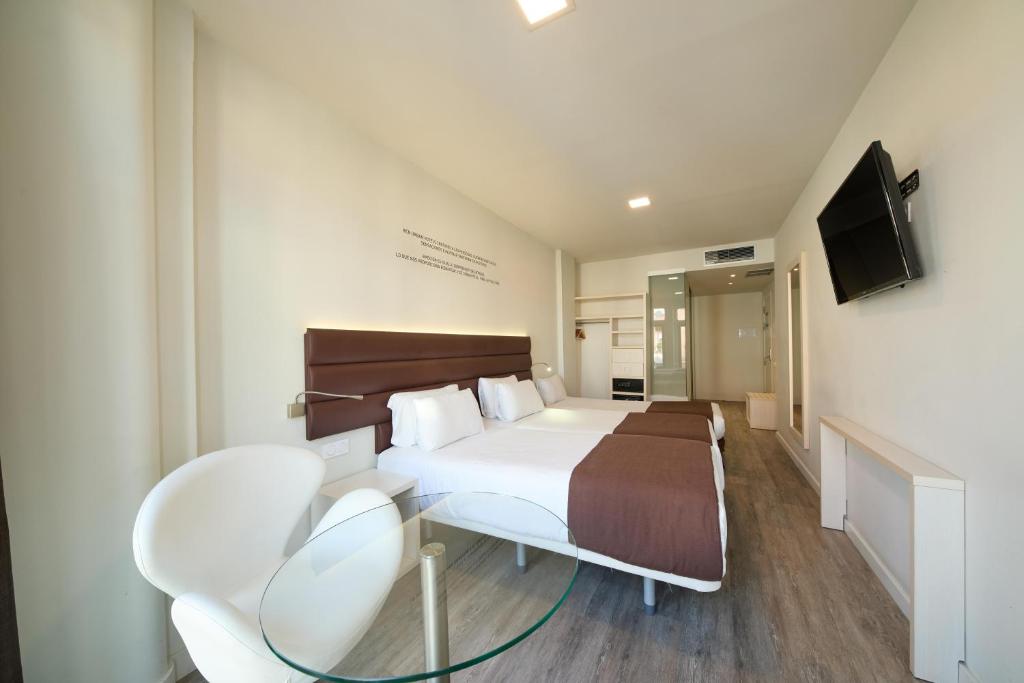 1881 Barcelona Gran Rosellon Hotel - Resim 22