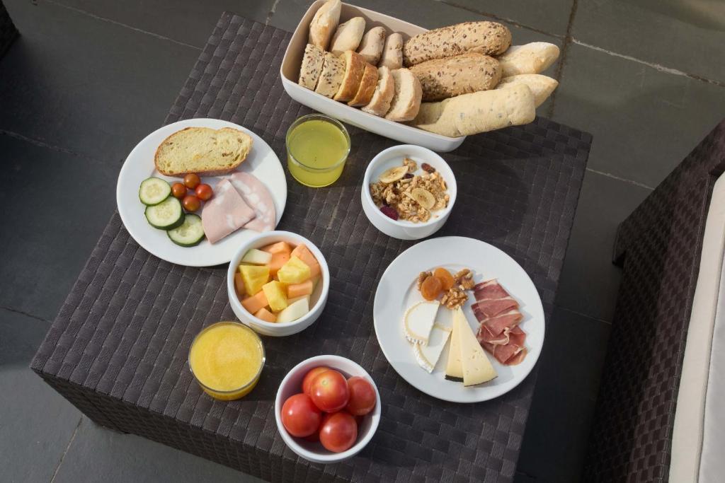 1881 Barcelona Gran Rosellon Hotel - Resim 37