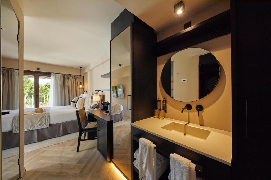 Belle Marivent Mediterranean Petit Hotel - Resim 26