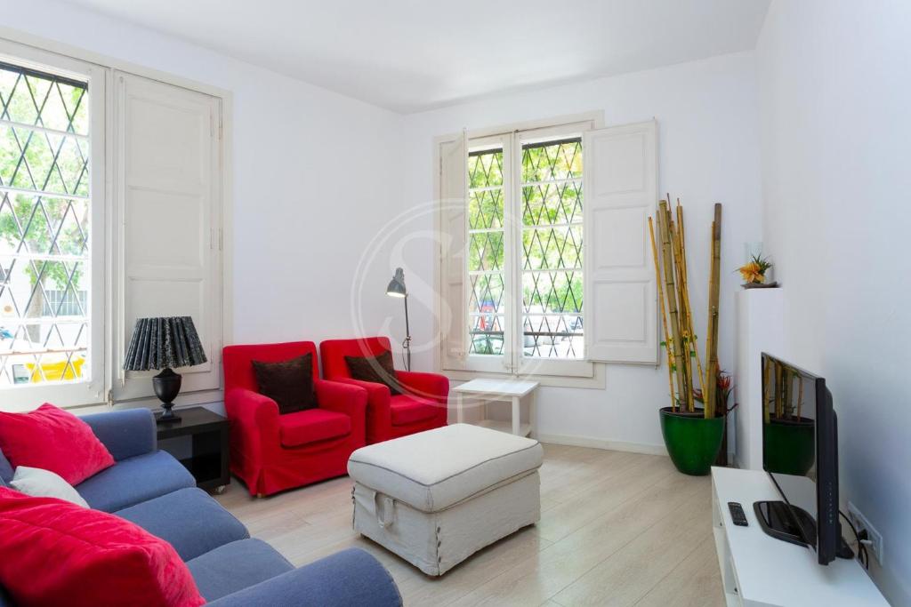 Urban Stay near Sagrada Familia - Gaudí District Apartment
