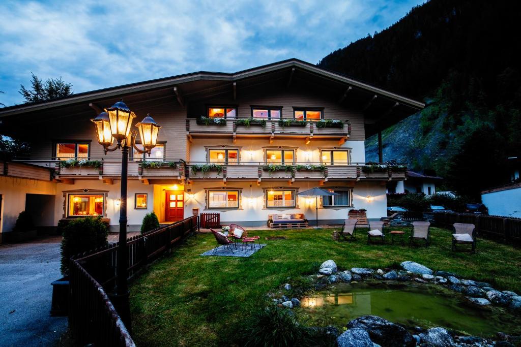Nespecifikovaný výhled na hory nebo výhled na hory při pohledu z bed and breakfast
