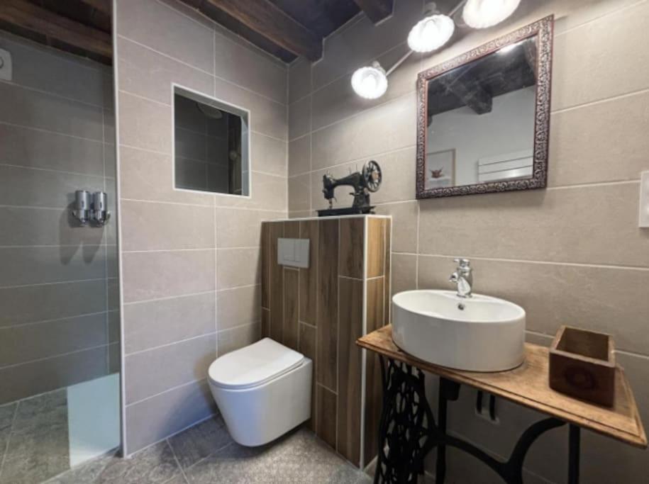 Koupelna v ubytování Le chalet des bons vivants