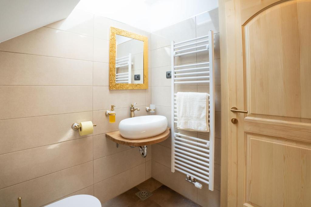 Łazienka w obiekcie Aparthotel Hom at Vintgar