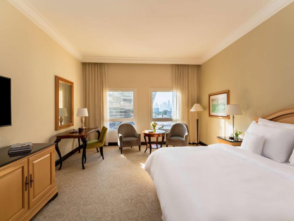 Voodi või voodid majutusasutuse Mövenpick Hotel Doha toas