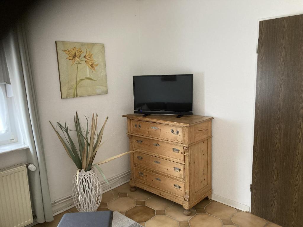 Huus Störtebeker - Deluxe One-Bedroom Apartment With Garden View