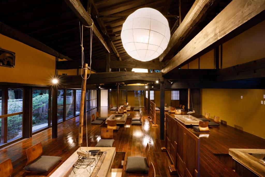 Restaurace v ubytování 阿智星降りの宿やま星 Hotel&Glamp YAMABOSHI