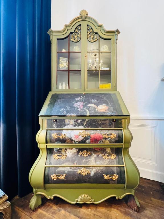 Fotografie z fotogalerie ubytování LA SUITE de NOTRE DAME au pied du CHATEAU FORT v destinaci Sedan