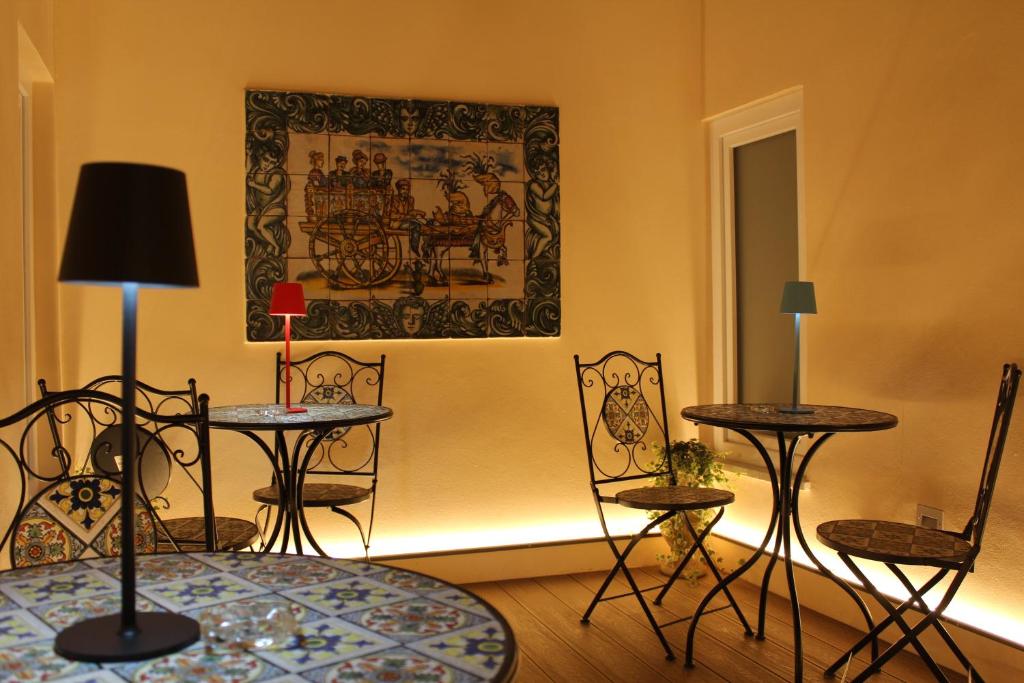 FALSTAFF Rooms & Suites - 18