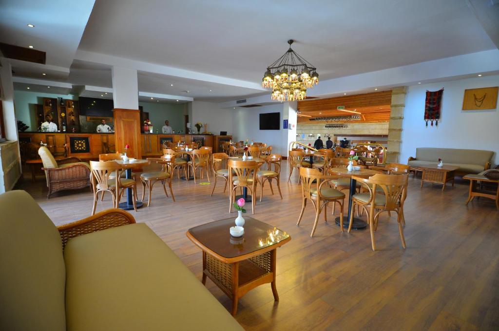 Restaurace v ubytování Falcon Naama Star Hotel