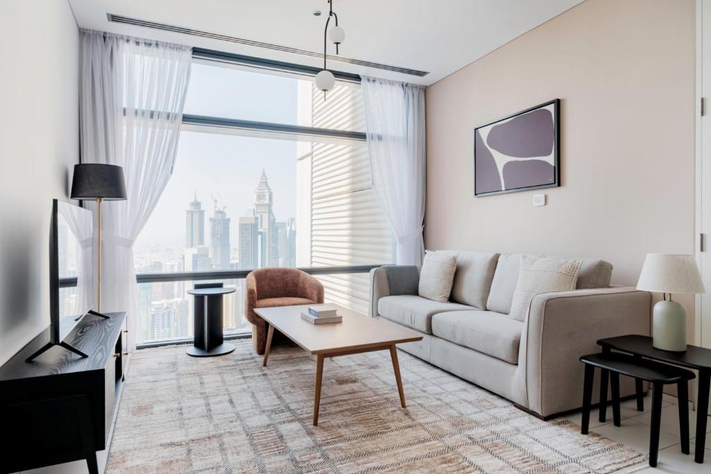 Photo inspiration: Visual Reference: Blueground Difc Indoor Pool Gym Lounge Dxb 1522 Dubai Updated