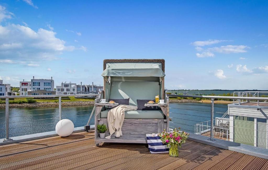 1 cama en la cubierta de un barco en La Marina, en Olpenitz