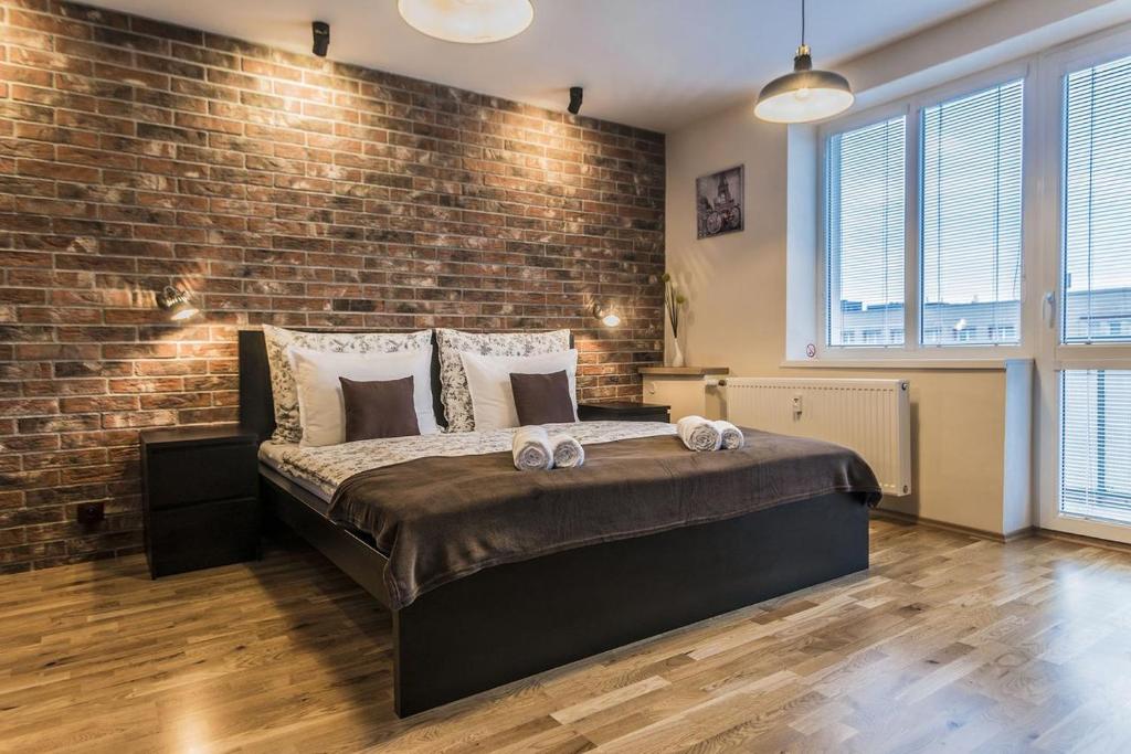 Amos Apartment, Košice