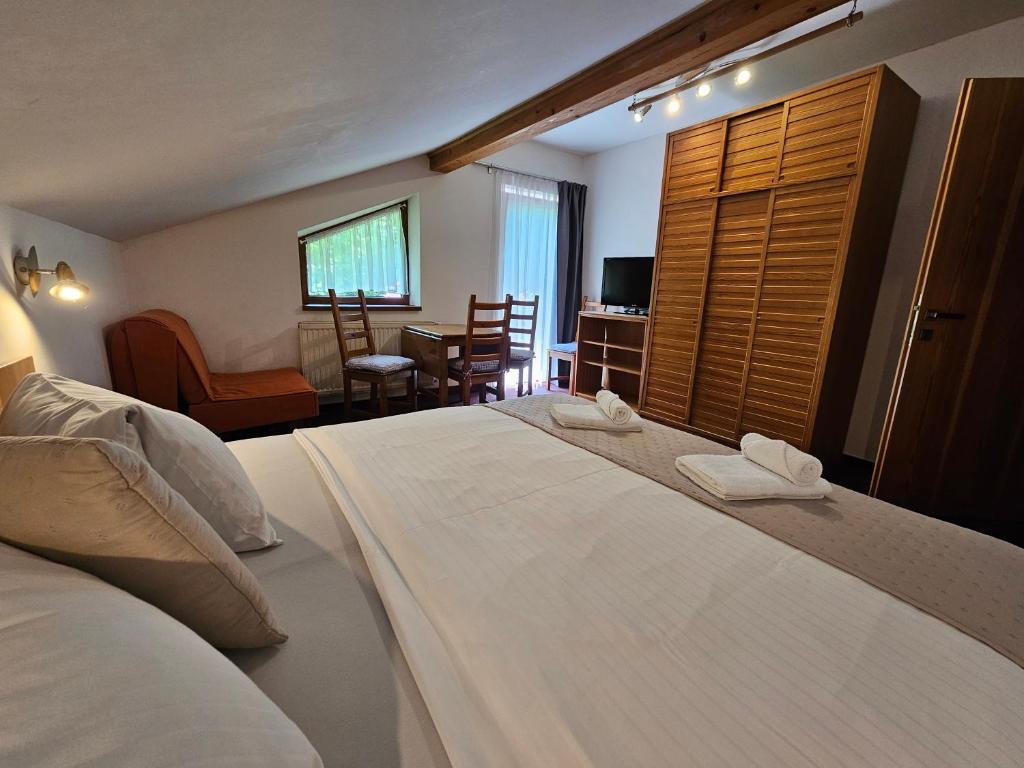 Ski&Bike Nassfeld Apartments - Two-Bedroom Apartment (2-5 Adults)