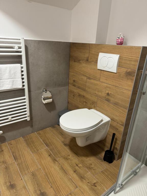 Koupelna v ubytování Apartmán Lesná 5, Bojnice