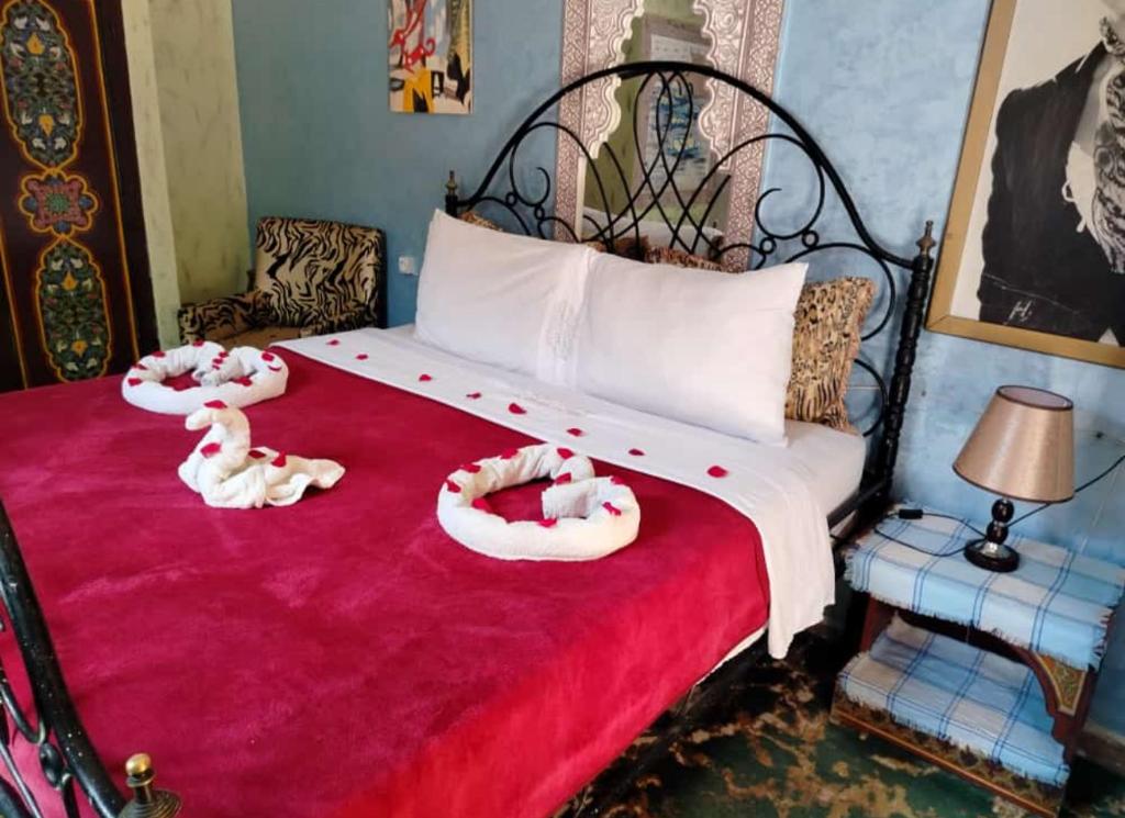 Postel nebo postele na pokoji v ubytování Hostel Marrakech Rouge
