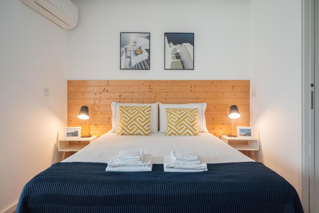 Sunflower Luxury Loft w AC Downtown and Metro - One-Bedroom Apartment