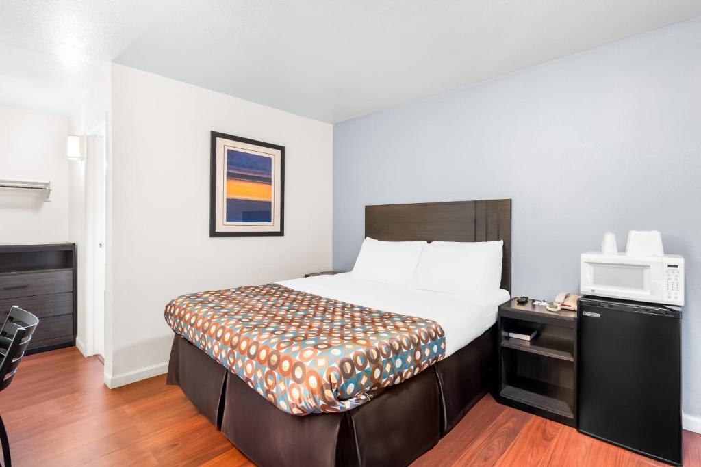 Americas Best Value Inn Stillwater - Habitación Estándar Con Cama Queen